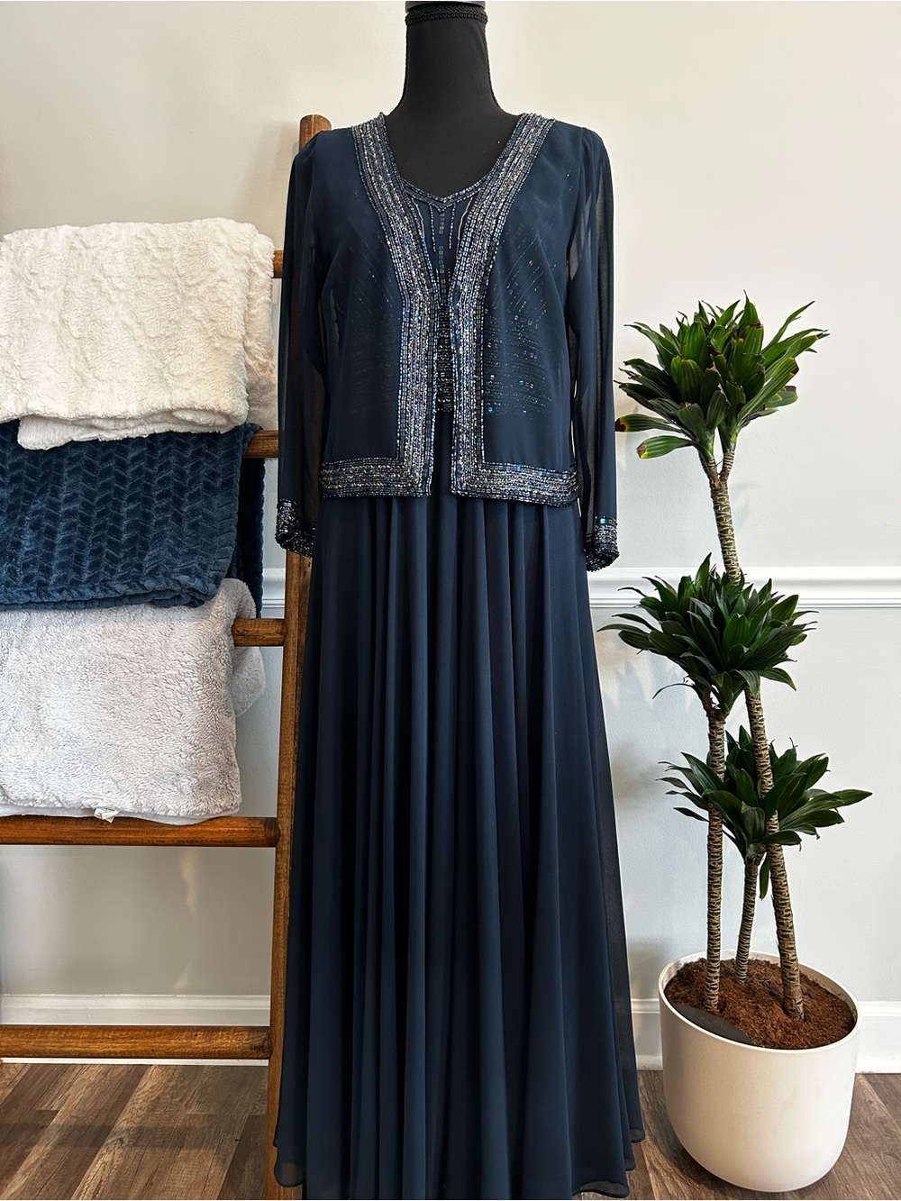 J Kara Navy Beaded Long-Sleeve Evening Dress with Jacket Size 6